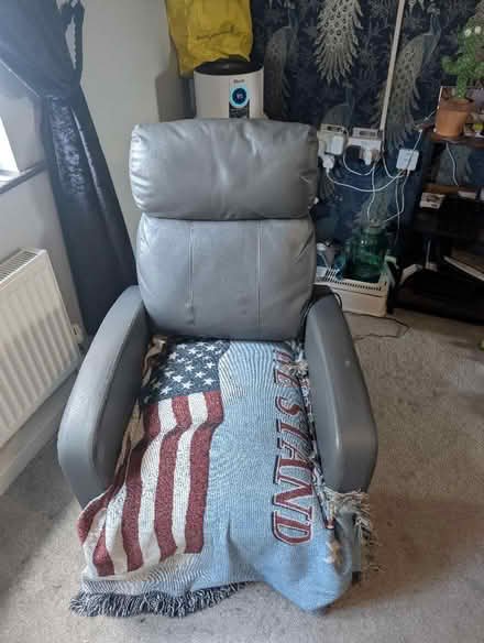 Photo of free Leather Grey, vibration massage recliner chair. (Belle Vue WF1) #3