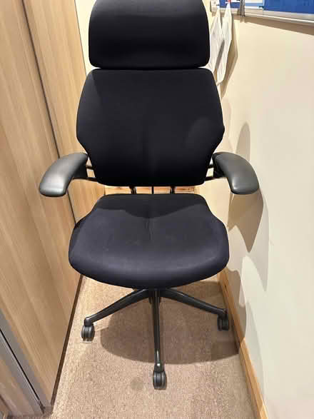 Photo of free Humanscale Office Chair (Crowthorne RG45) #1