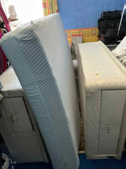 Photo of free King Size Bed and Mattress (Cheriton CT19) #1