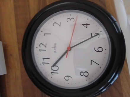 Photo of free Plastic clock (Killamarsh S21) #1