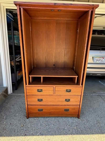 Photo of free Oak Cabinet (Upper Brittan San Carlos) #2