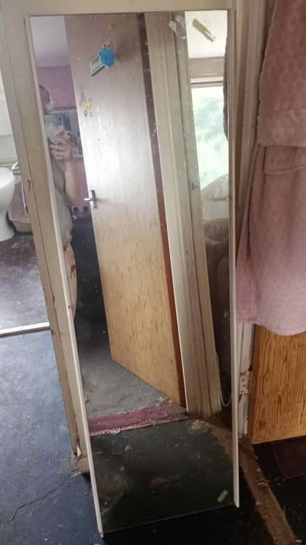 Photo of free Mirror (NG5 9NY) #1