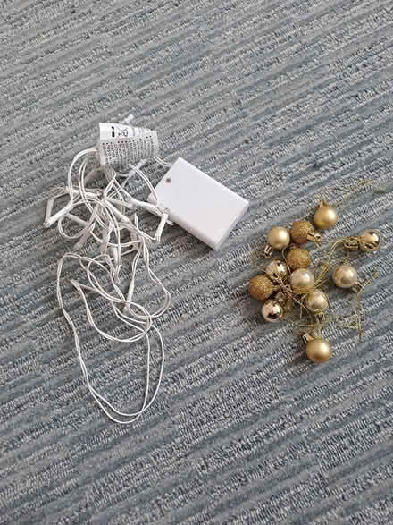 Photo of free Battery operated white lights & mini Christmas baubles (Harefield SO19) #1