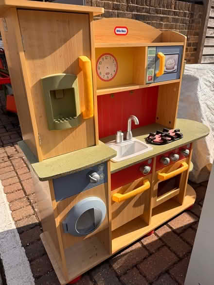 Photo of free Play kitchens x3 (Richmond TW10) #2
