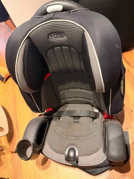 Photo of free Car seat (3-6 years old kid) (Greenstead CO4) #4