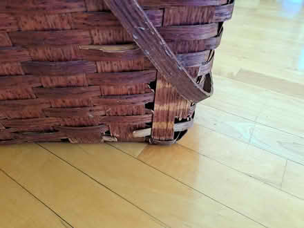 Photo of free vintage wooden picnic basket (winnetka) #3