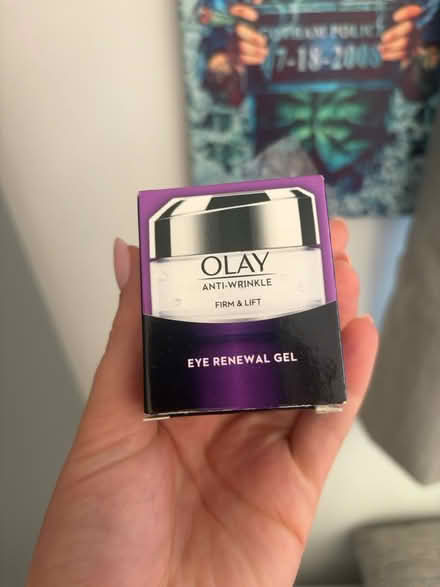Photo of free Olay anti wrinkle gel (Sutton Benger SN15) #1