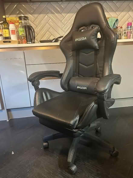 Photo of free Gaming chair (Bigzzia) (Clifton BS8) #2