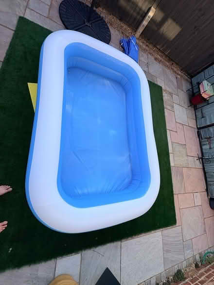Photo of free Inflatable Splash Pool (Byfleet KT14) #2