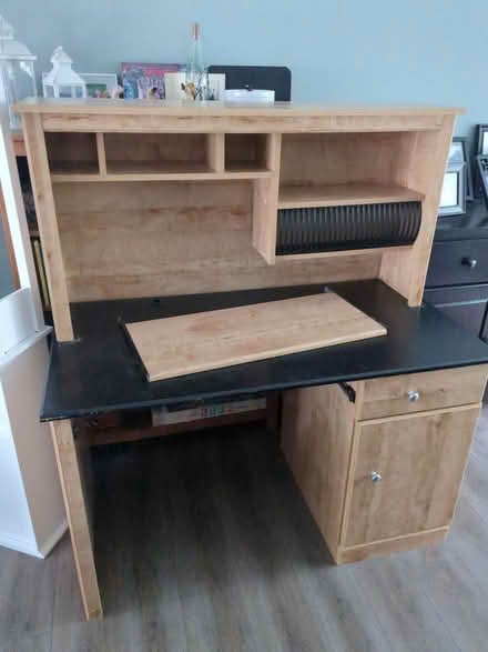 Photo of free Desk (Pharmacy/St Clair) #1