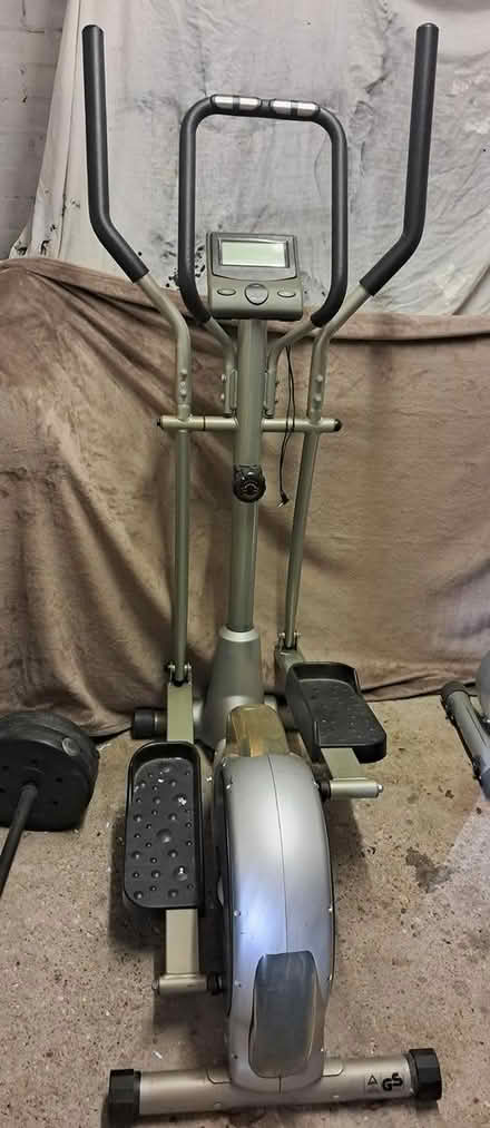 Photo of free Cross Trainer (Reading RG4) #1
