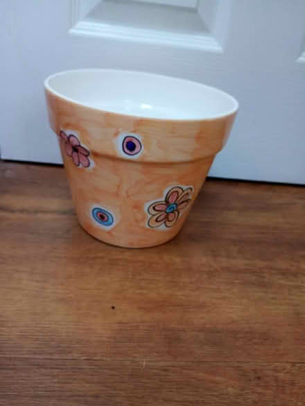 Photo of free Ceramic decorated flower pot (nr big Sainsburys A4 SL1) #3