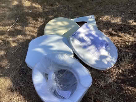 Photo of free Toilet seats (Nest Farm area NN8) #1