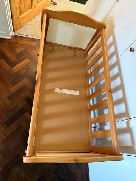 Photo of free Rocking crib (Kingston upon Thames KT1 3NE) #2