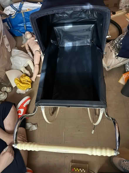Photo of free Silver cross dolls pram (islington N1) #4