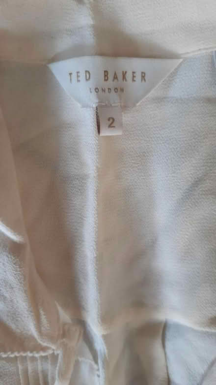 Photo of free Clothes &shoes (N7 9fn7) #4