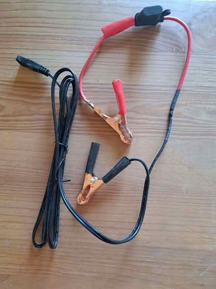 Photo of free Small jump lead cable/connector (Saltdean BN2) #1