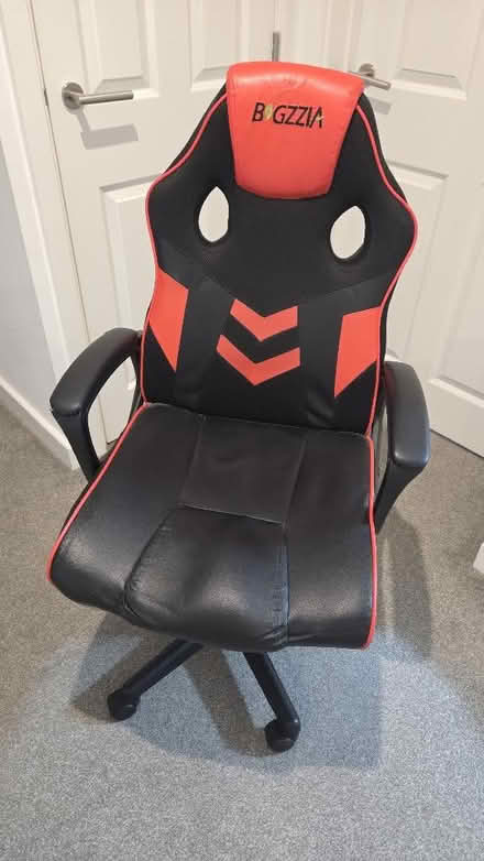Photo of free Gaming Chair Bigzzia Black & Red (Springhead DA11) #1