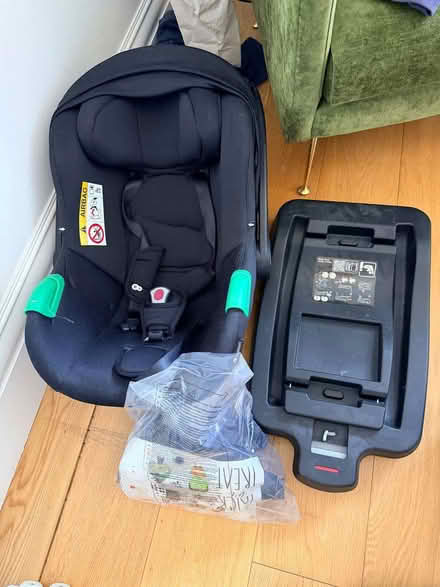 Photo of free Car seat (Queenstown Road SW11) #1