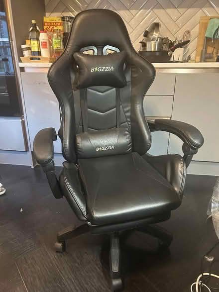 Photo of free Gaming chair (Bigzzia) (Clifton BS8) #1