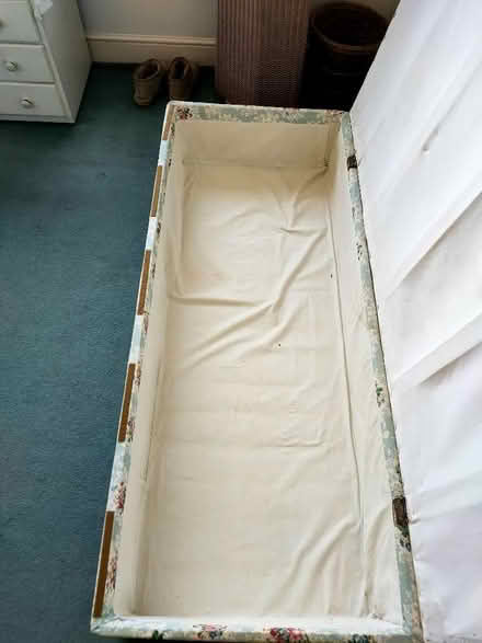 Photo of free Vintage large padded ottoman trunk storage (Leatherhead KT22) #3