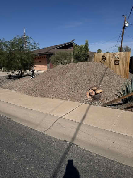 Photo of free landscape rock/gravel (sun city, AZ) #1