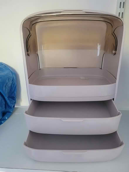 Photo of free Make up case for desk (South harrow HA2) #2