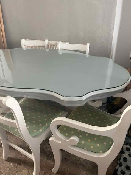 Photo of free Large dining table and 6 chairs (2 carver chairs) (Ellacombe TQ1) #3