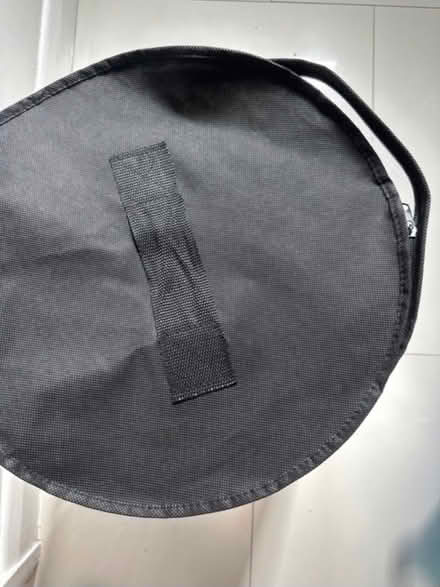Photo of free Clean vgc bag with zip (CO4 9 Colchester) #2