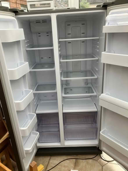 Photo of free American style fridge freezer- Samsung (Westbrook WA5) #2