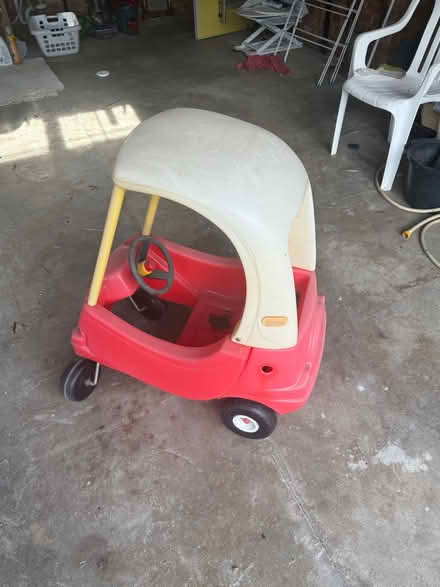 Photo of free Child’s play car (Charlton Kings GL53) #2