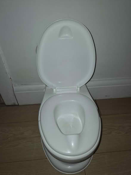 Photo of free Toilet potty (En6 4) #2
