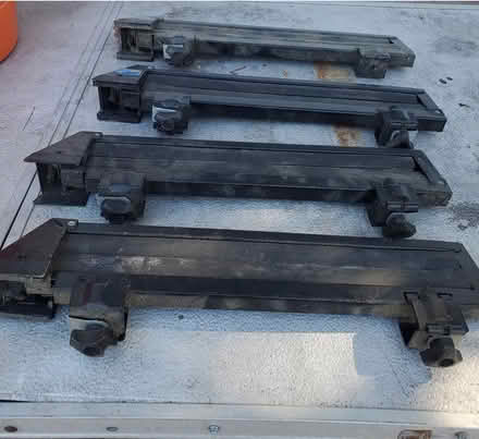 Photo of free Ski brackets Thule car roof rack (Walnut creek) #1