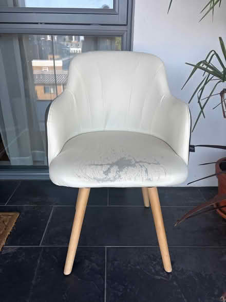 Photo of free Chair (islington N1) #1