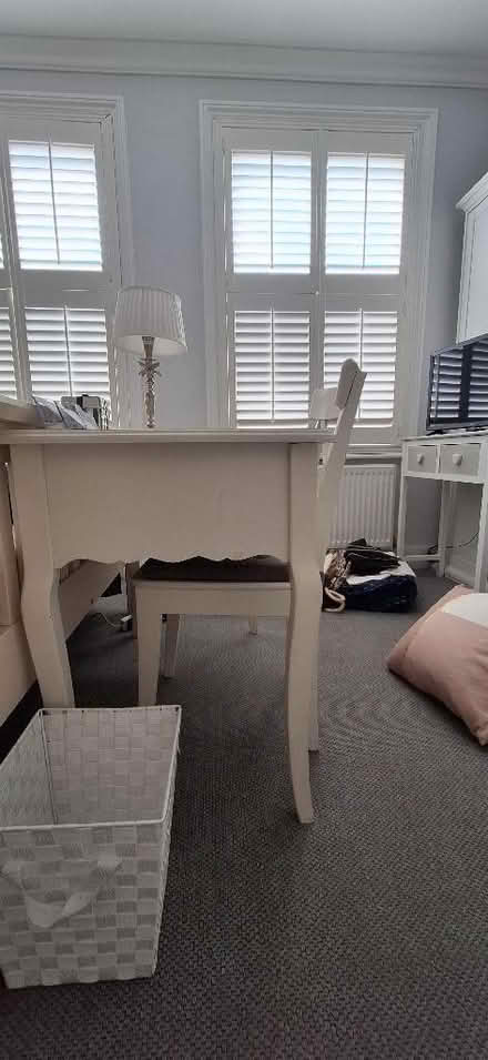 Photo of free White wooden desk and chair (Lion Gate TW9) #1