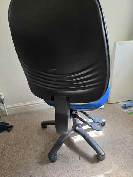 Photo of free Blue office chair (Faringdon SN7) #3
