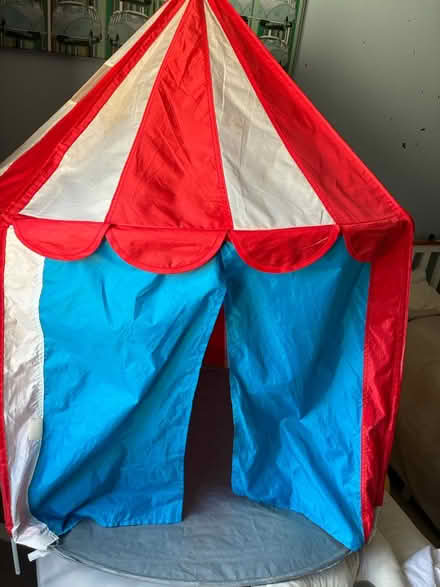 Photo of free IKEA play tent (Swindon . SN3) #1