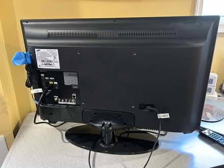 Photo of free Samsung TV (Owings Mills,MD) #2