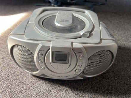 Photo of free Cd player radio (LU6 Central Dunstable) #1