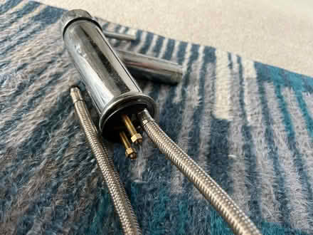 Photo of free Basin mono pillar mixer tap (Hammerfield HP1) #4
