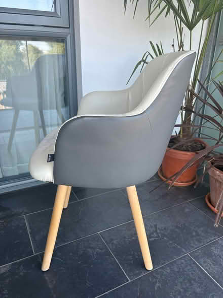 Photo of free Chair (islington N1) #4