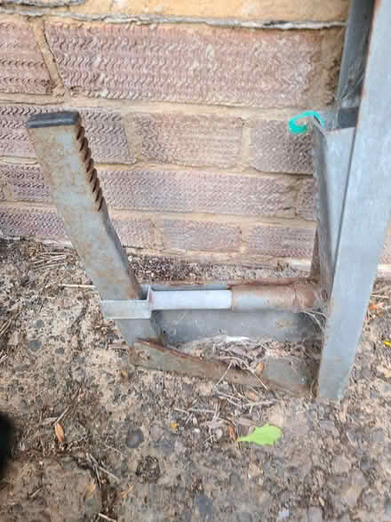 Photo of free SAS clamp (Eltham SE9) #2