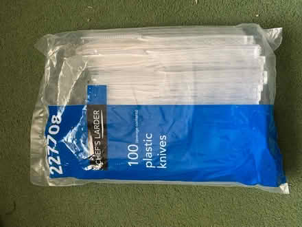 Photo of free Plastic knives (Tunbridge Wells S. TN2) #1