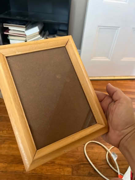 Photo of free 2 Frames (Winter Hill) #3