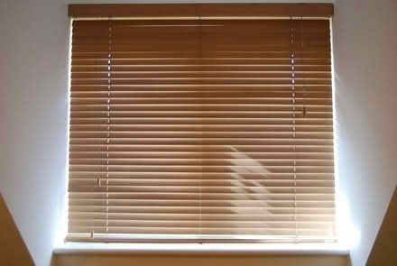 Photo of free Wood Venetian Blind - 46" Wide & Drop (The Moravian Settlement DE72) #2
