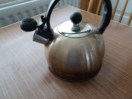 Photo of free Stove top kettle (Anglel near Chapel Market N1) #2
