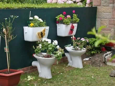 Photo of free Cream coloured ceramic toilet (Woodley RG5) #1