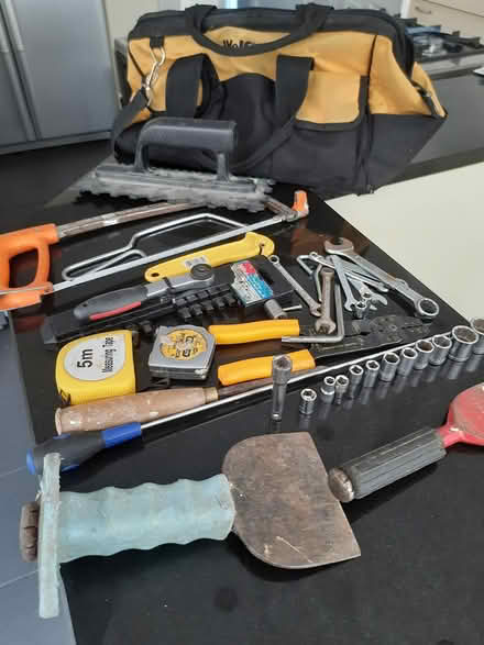 Photo of free Tools and bag (B90 4st) #1