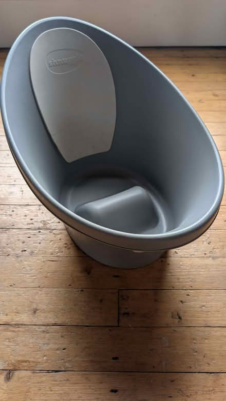 Photo of free Shnuggle Baby Bath (Pollokshields G41) #1