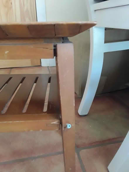 Photo of free Small table - works for small TV (Pl10 1es) #4